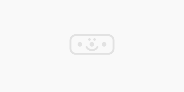 “벽돌 하나하나는 인간의 손길과 시간이 담긴 기록이다.”